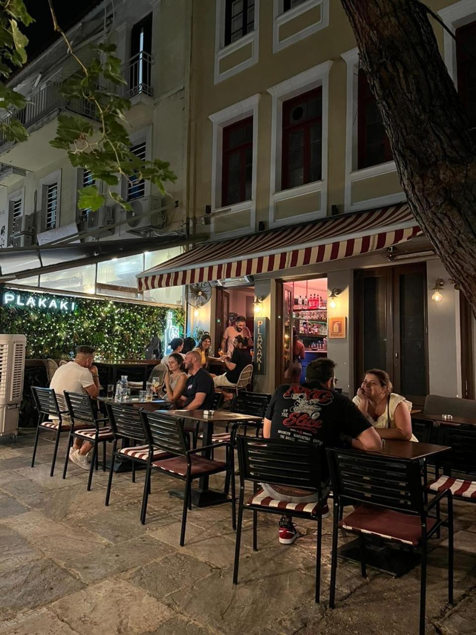 Ferienwohnung Pari'S House In Plaka Athen Exterior foto